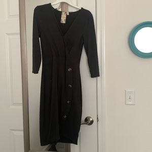 Francescas midi gray dress with buttons and a v-neck